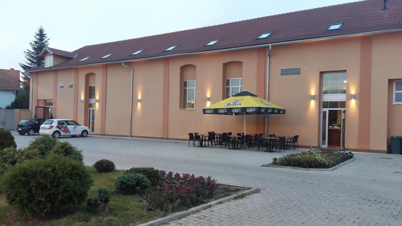 Stari Mlin Hotel Vrsac Luaran gambar