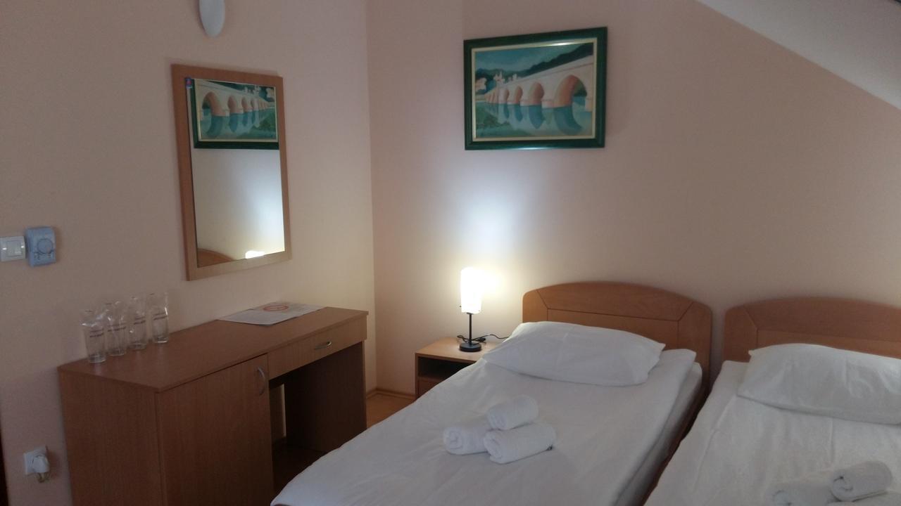 Stari Mlin Hotel Vrsac Luaran gambar