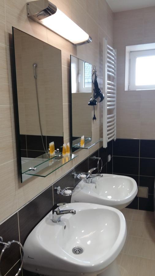 Stari Mlin Hotel Vrsac Luaran gambar